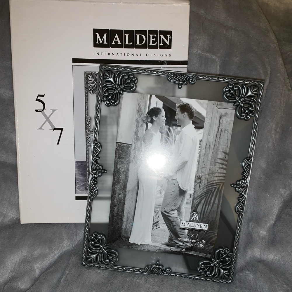 Malden 5x7 Photo Frame